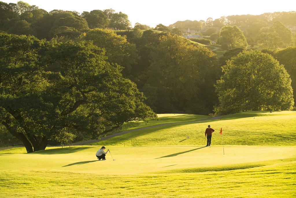 Hollins Hall Hotel, Golf & Country Club Bradford  Exterior foto