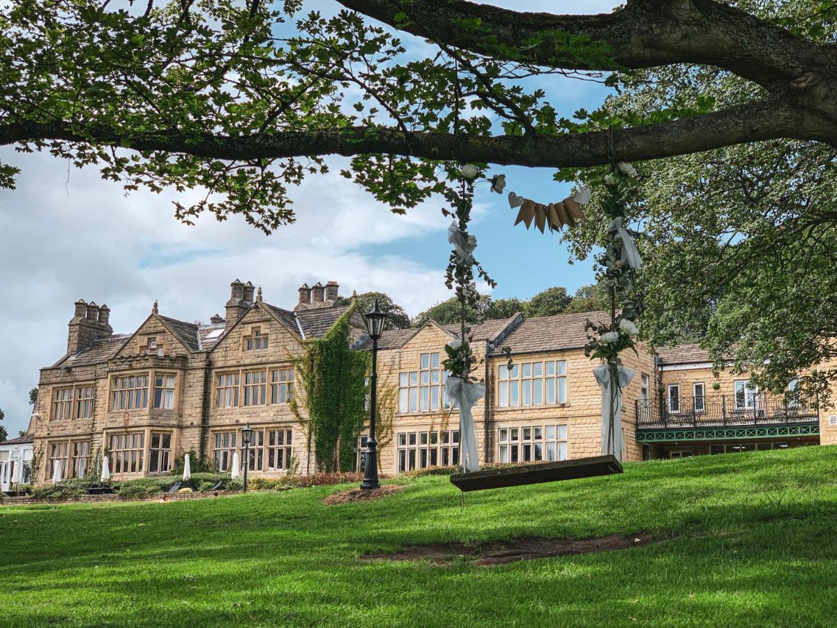 Hollins Hall Hotel, Golf & Country Club Bradford  Exterior foto